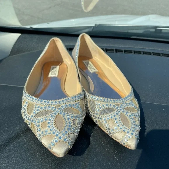 Badgley Mischka GiGi flats Size 7 - Picture 1 of 5